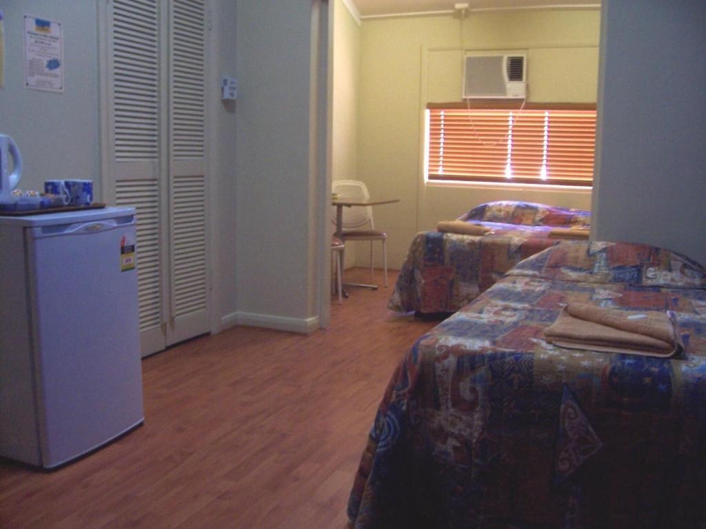 Todd Tavern Hostel Alice Springs Bilik gambar